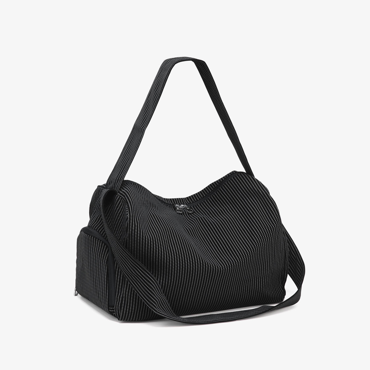 Stride Duffel black handbag handle and shape detail by Apples UAE